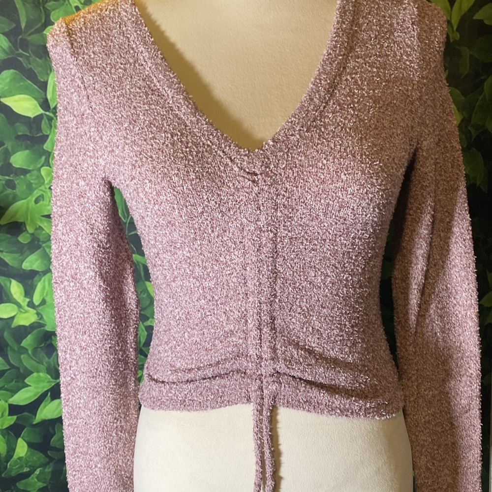 Wild Fable vneck sweater with adjustable draw string down the middle. - Picture 6 of 6